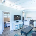 2Br Boutique Suite #8