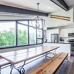 Mountain Trail-Smart Tv-Self Check-In-Full Kitchen-Balcony-Bbq