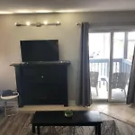 Freshly Upgraded Cozy Studio @ North Creek Resort