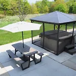 Gateside Chalets Expansive 6 Bedroom Hot Tub Near Village Blue Mountain