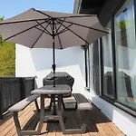 Gateside Chalets Expansive 6 Bedroom Hot Tub Near Village Blue Mountain