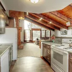 8 Bdrm Blue Mountain Cottage, Large Groups, Private Beach Access, Hot Tub, Sauna, Ping Pong Table Perfect For Large Groups, Petfriendly