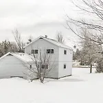Panoramic-Blue Mountain-Balcony-Sauna-Backyard-King