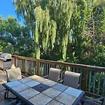 All-Season 8Br Vacation Chalet