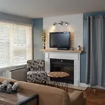 Blue Mountain Suites