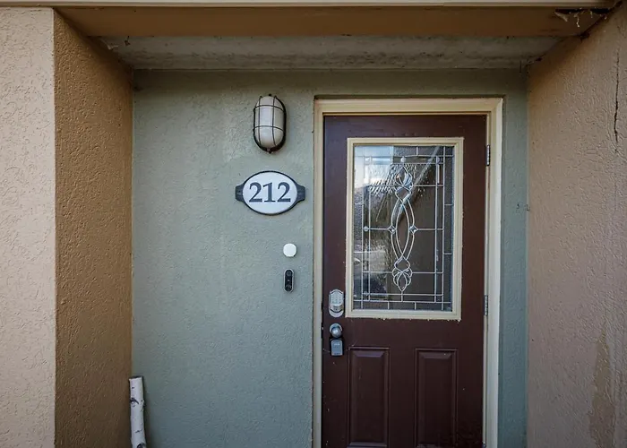Stunning Townhouse - 3 Bdrm Blue Mountain Village Sauna!
