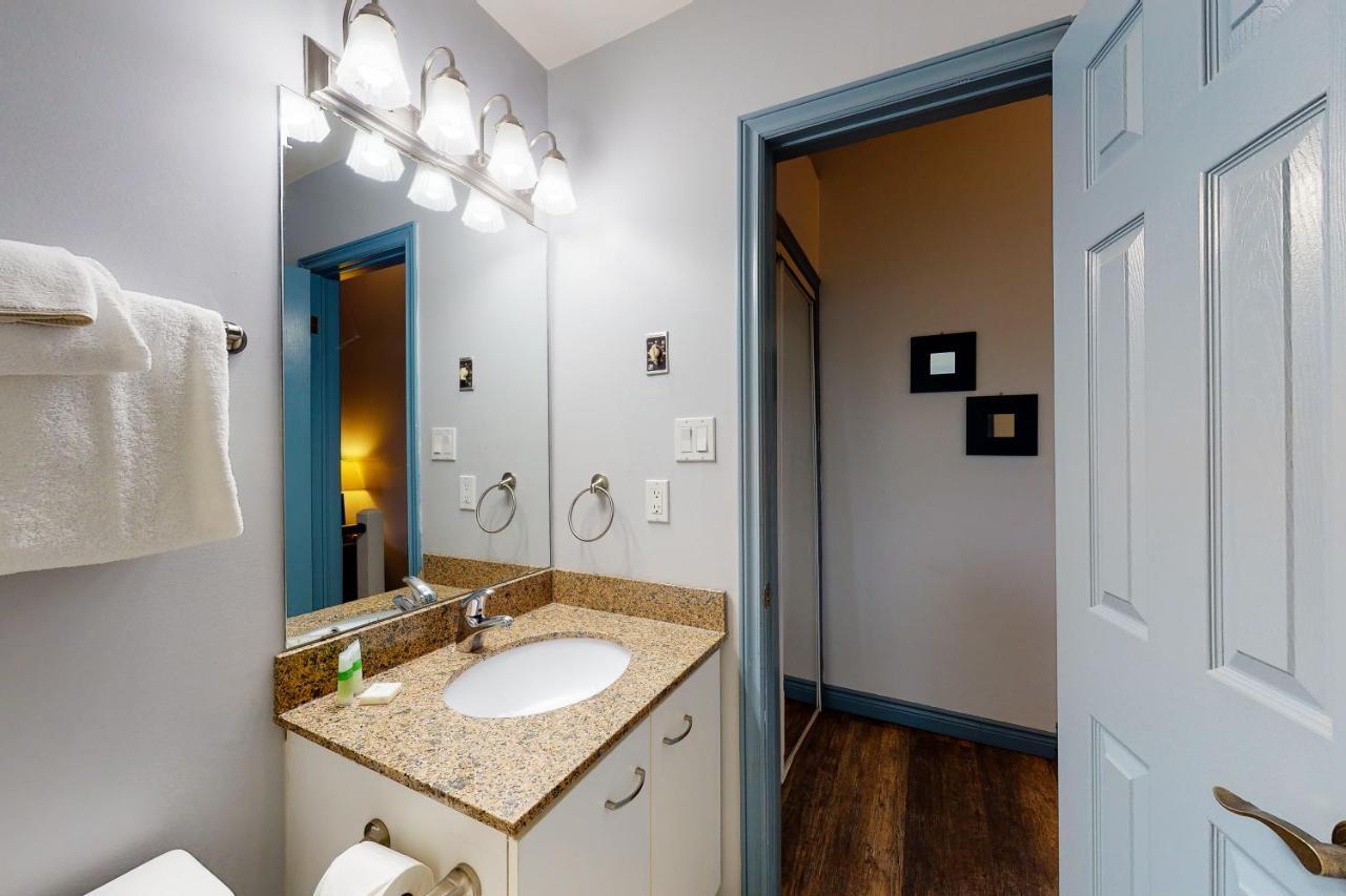 Apartment 212 At North Creek By Vacasa