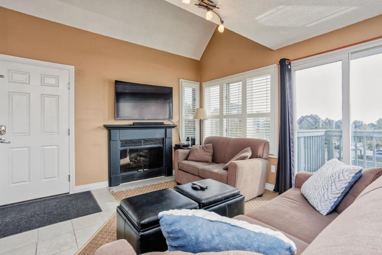 Apartment Mountainside 2 Bed 2 Bath With Laundry *