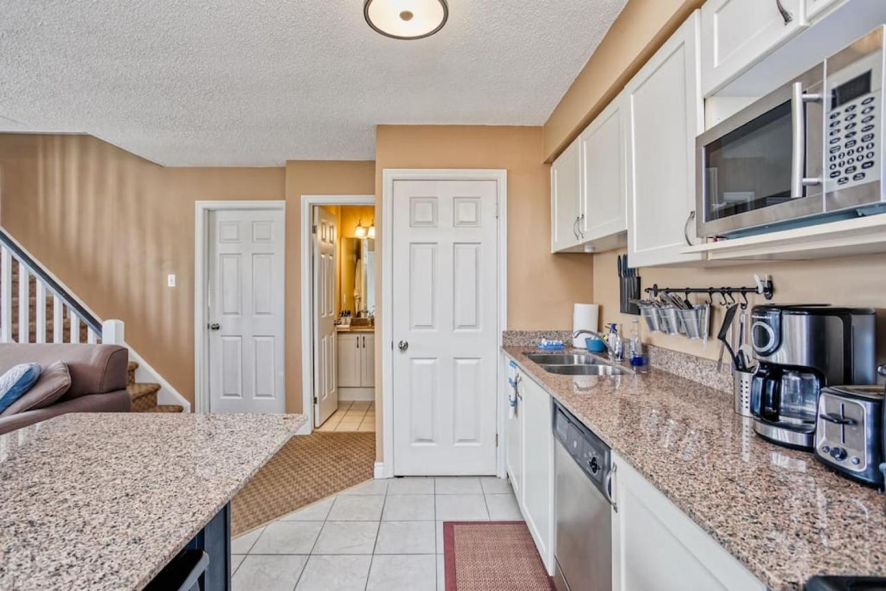 Mountainside 2 Bed 2 Bath With Laundry Apartment *
