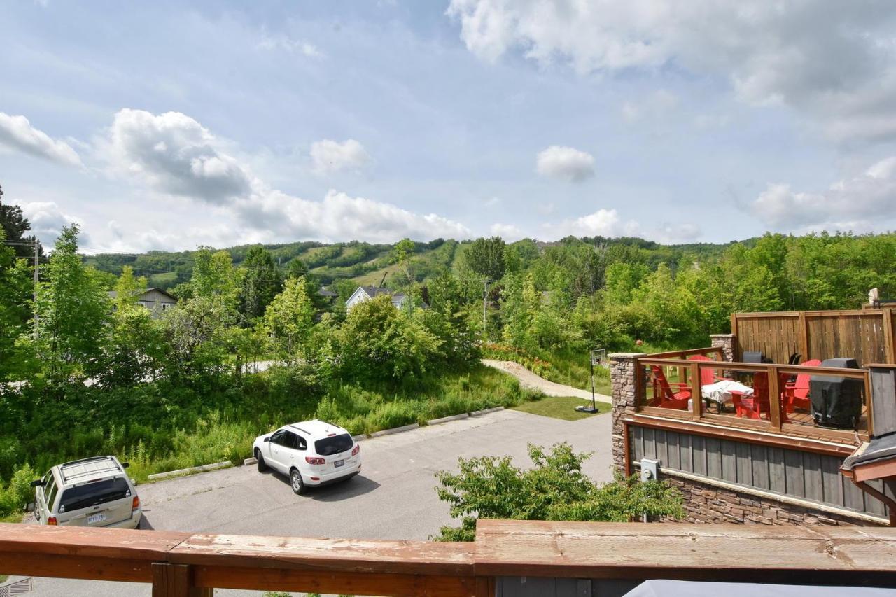 Blue Mountain-luxurious Blueski George Chalet, Hot Tub, Pool, Gas Fireplace * Blue Mountains