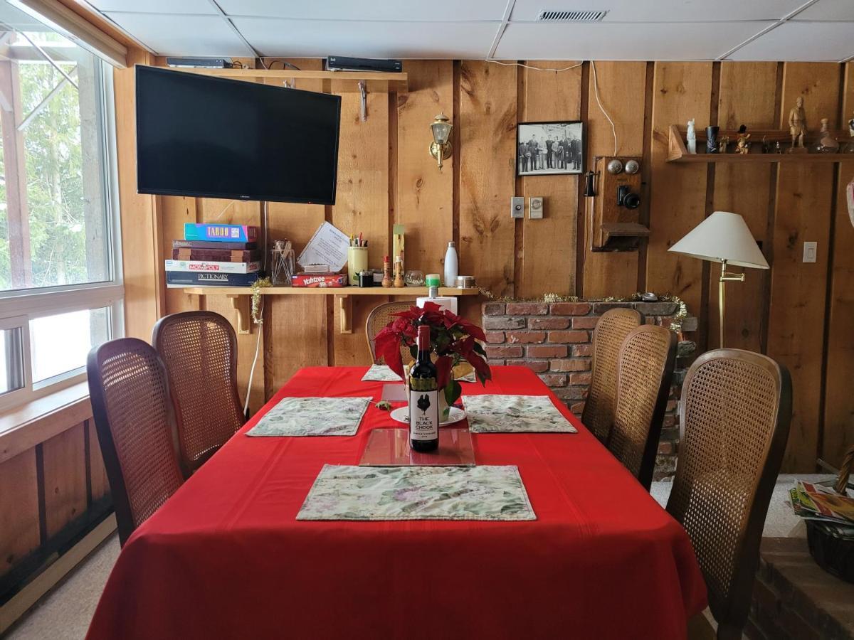 Whispering Pines At The Bowering *