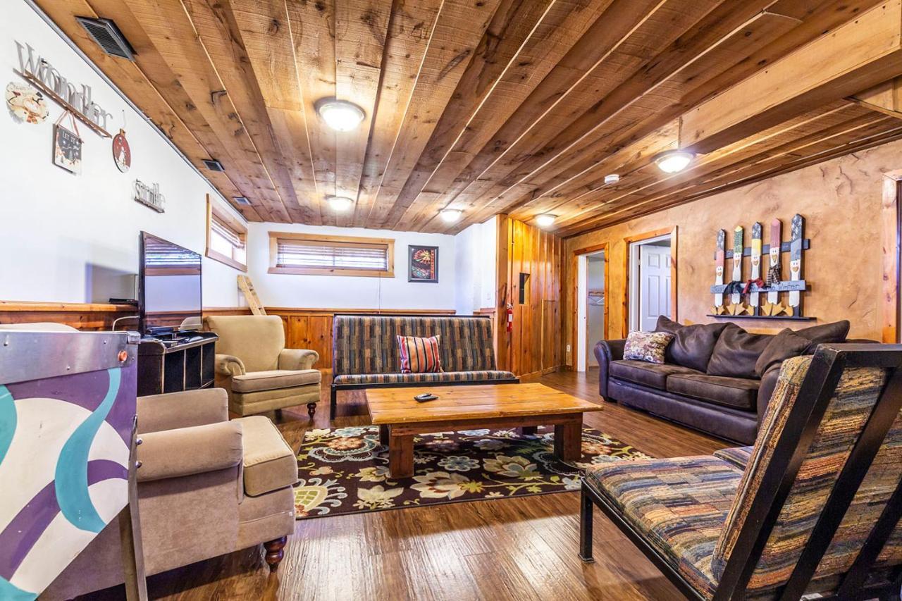 Northview-blue Mountain-sauna-firepit-balcony-parking Chalet *