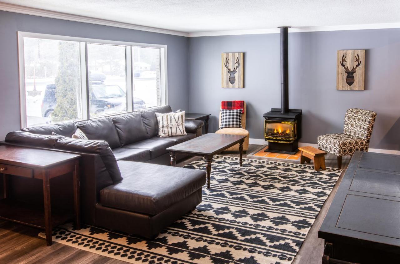 4 Bedroom Rustic Blue Mountains