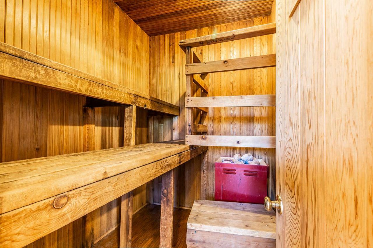 Mountain Trail-smart Tv-self Check-in-full Kitchen-balcony-bbq Chalet *