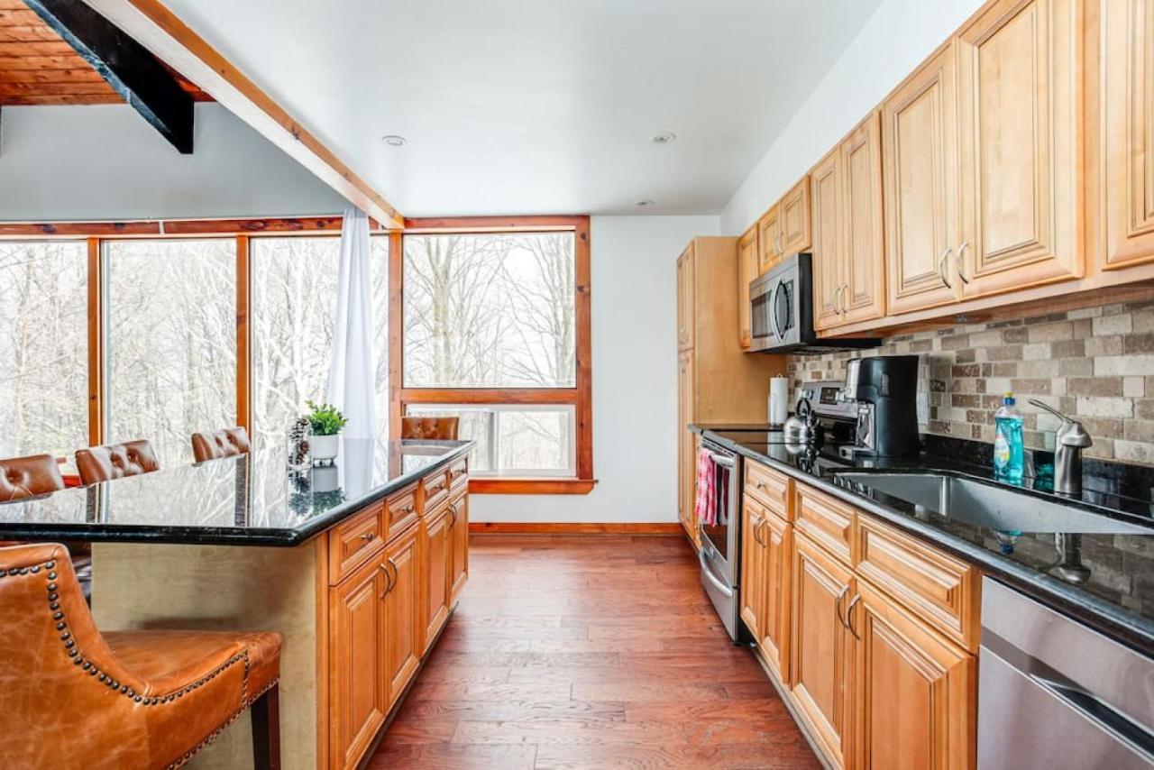 Chalet Blue Mtn With A Sauna, Sleeps 20 *