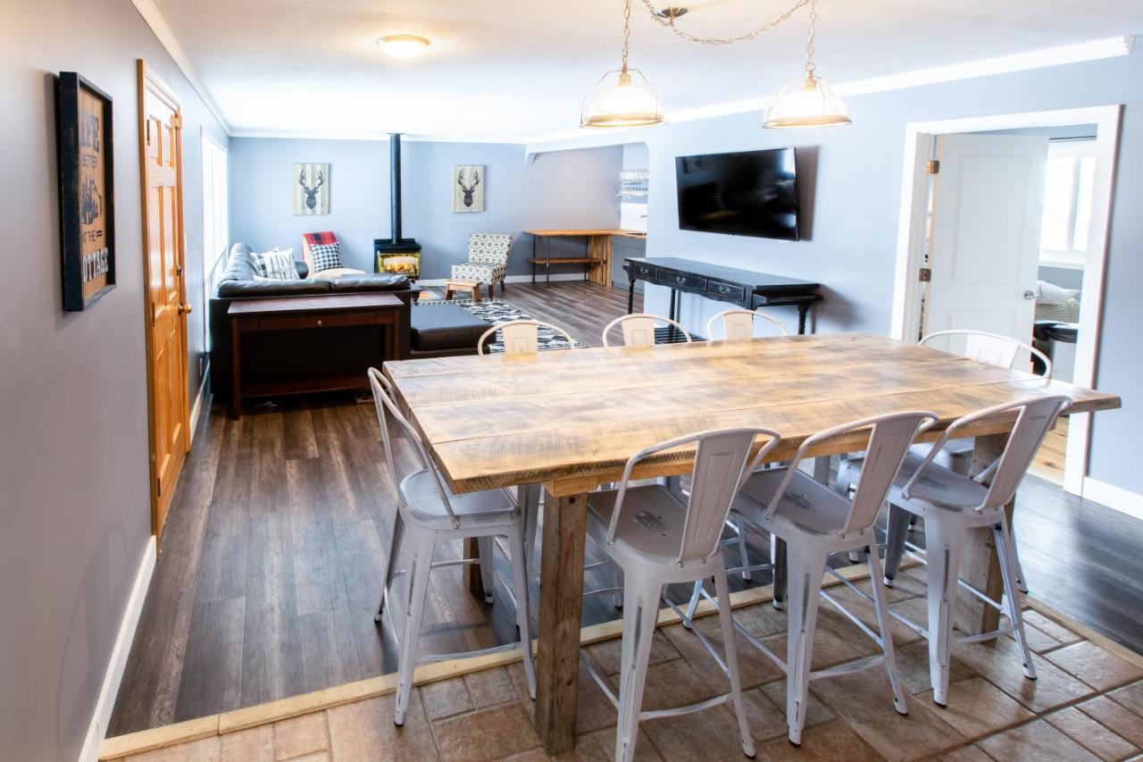 Chalet 4 Bedroom Rustic *