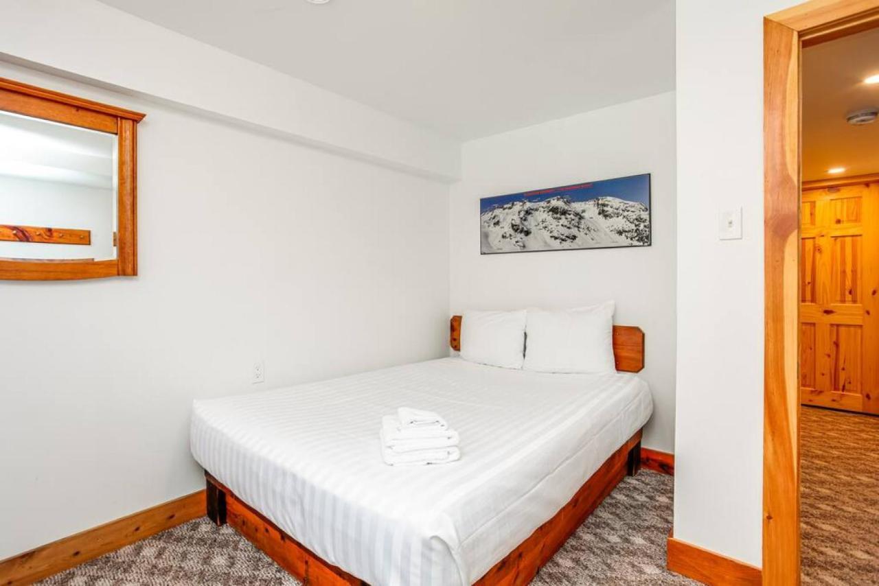 Blue Mtn With A Sauna, Sleeps 20
