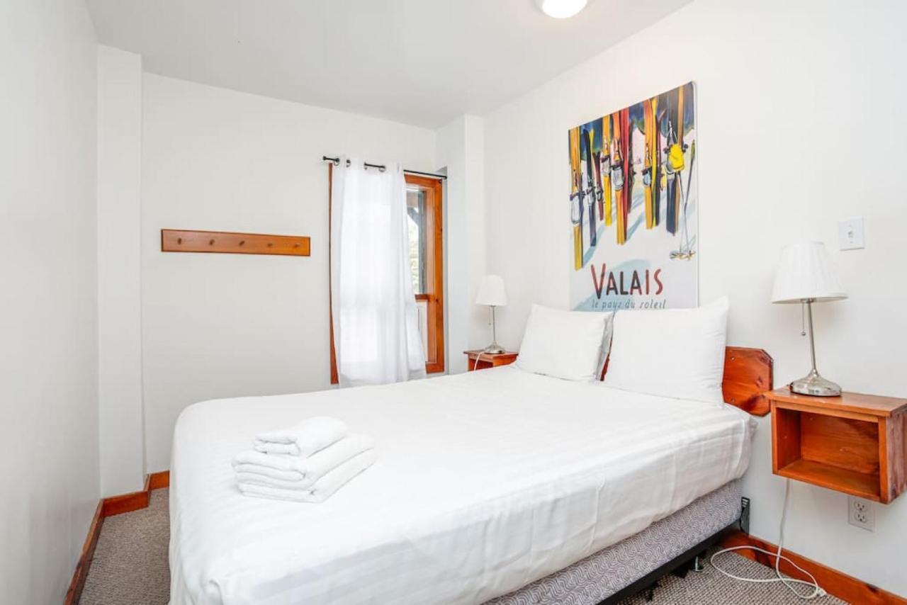 Blue Mtn With A Sauna, Sleeps 20