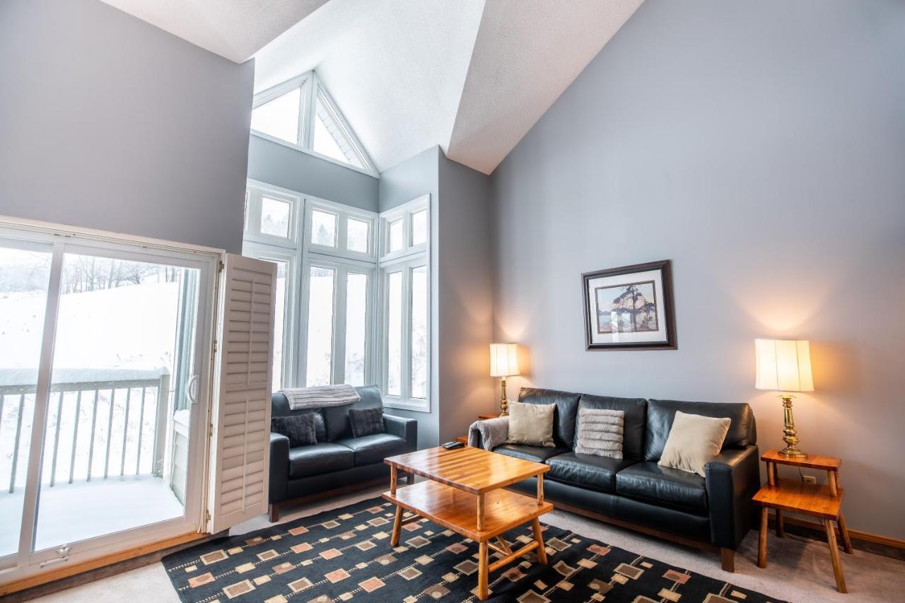 Blue Mountain Slopeside In Chateau Ridge Apartment