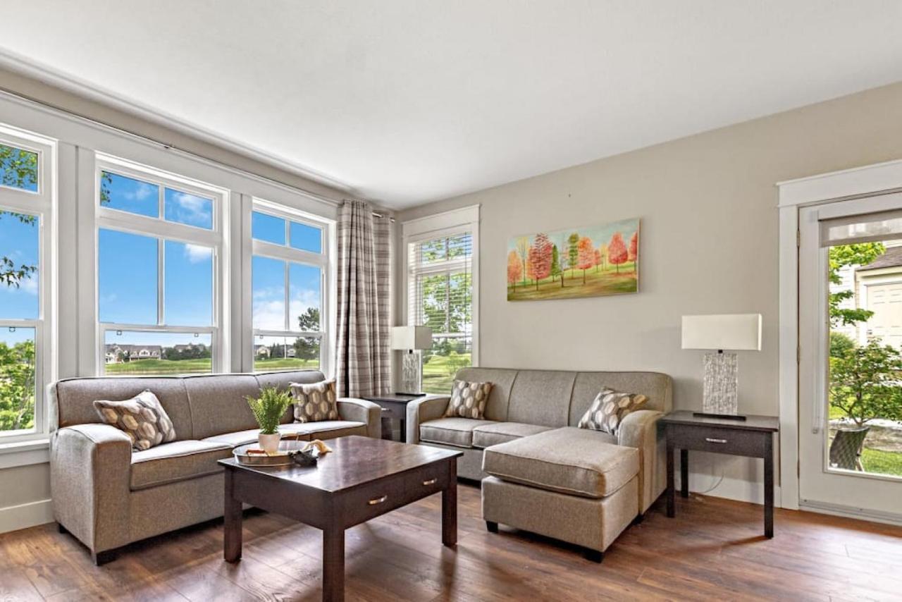 Holiday home Blue Mountain Getaway Located On Golf Course