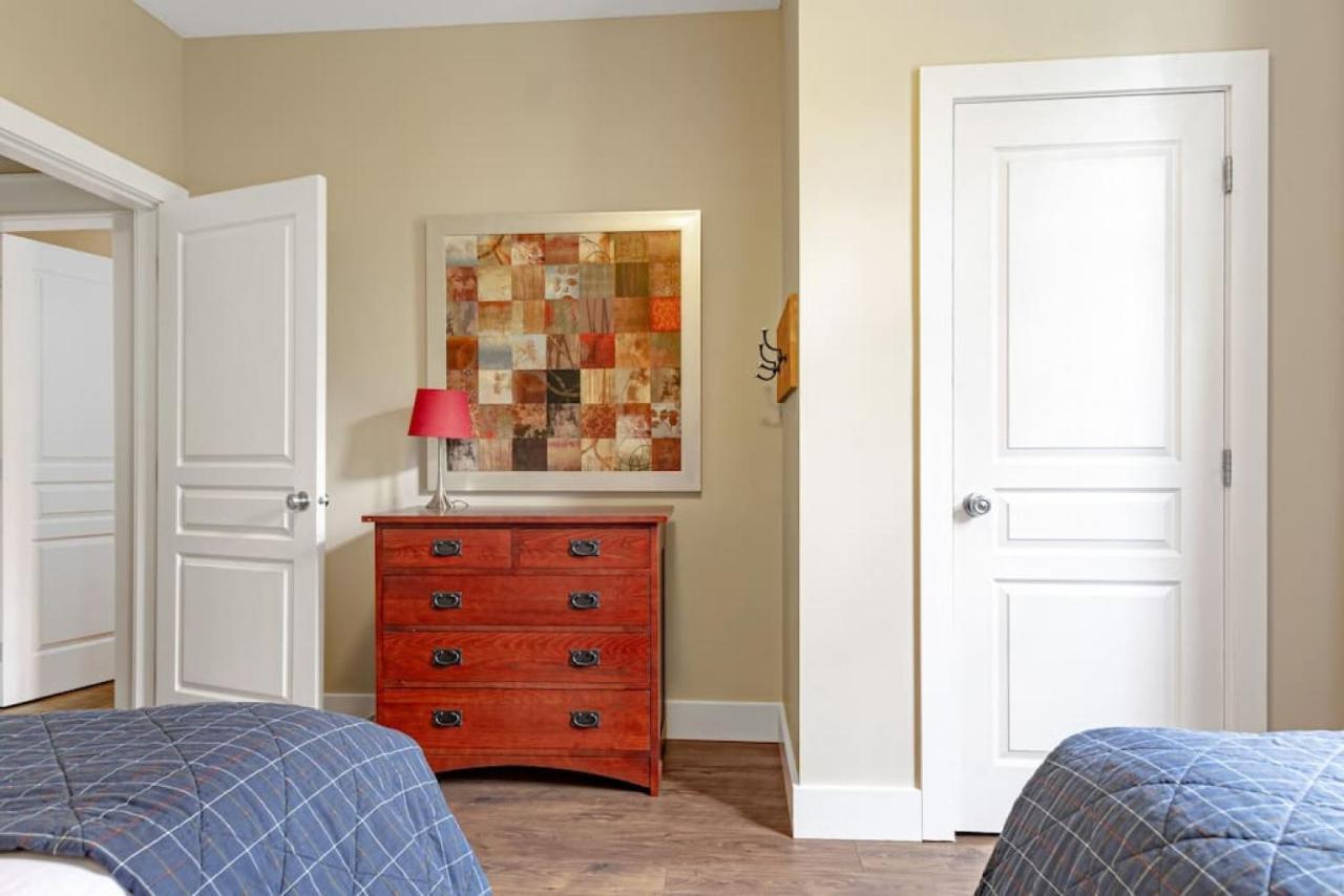 Blue Mountain Getaway Located On Golf Course Holiday home *