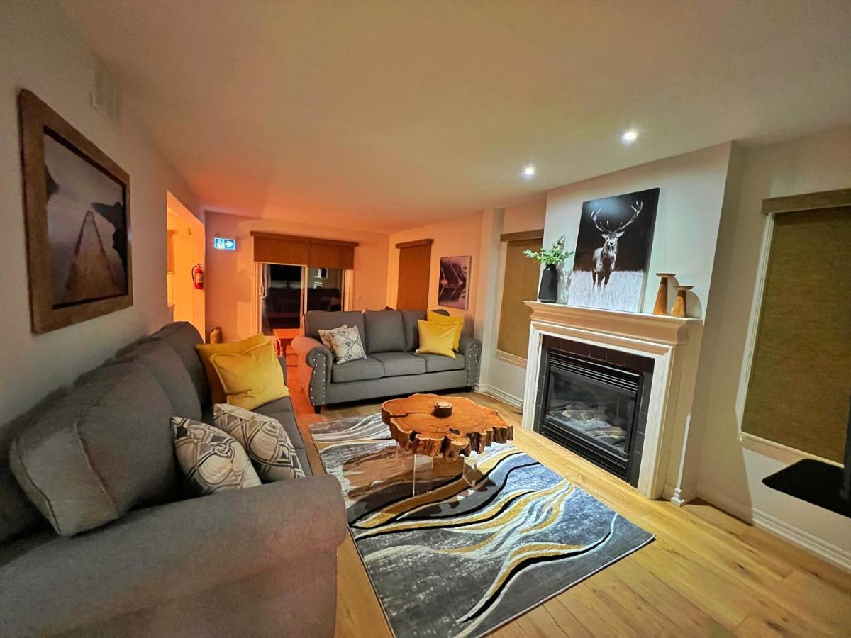 Luxurious Blue Mountain 3br & 3bth Walk-in To Village Holiday home