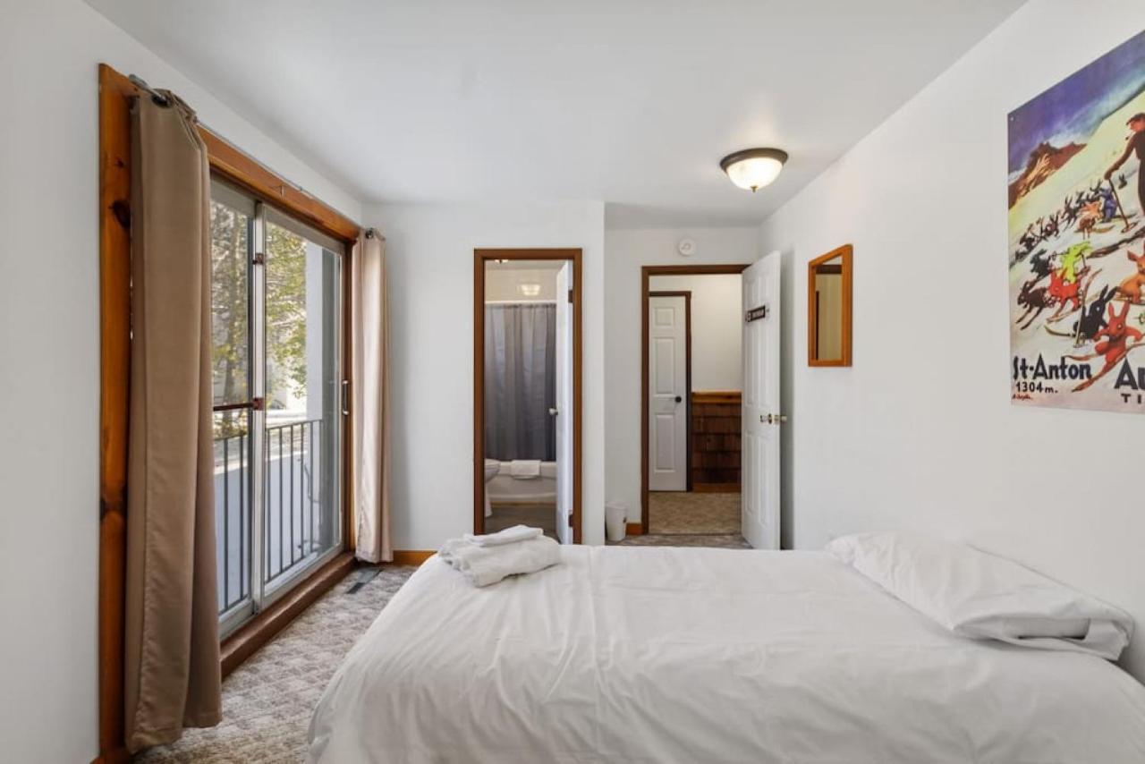 12 Beds Sleep 16 Chalet-sauna-hottub-2min To Blue Chalet *