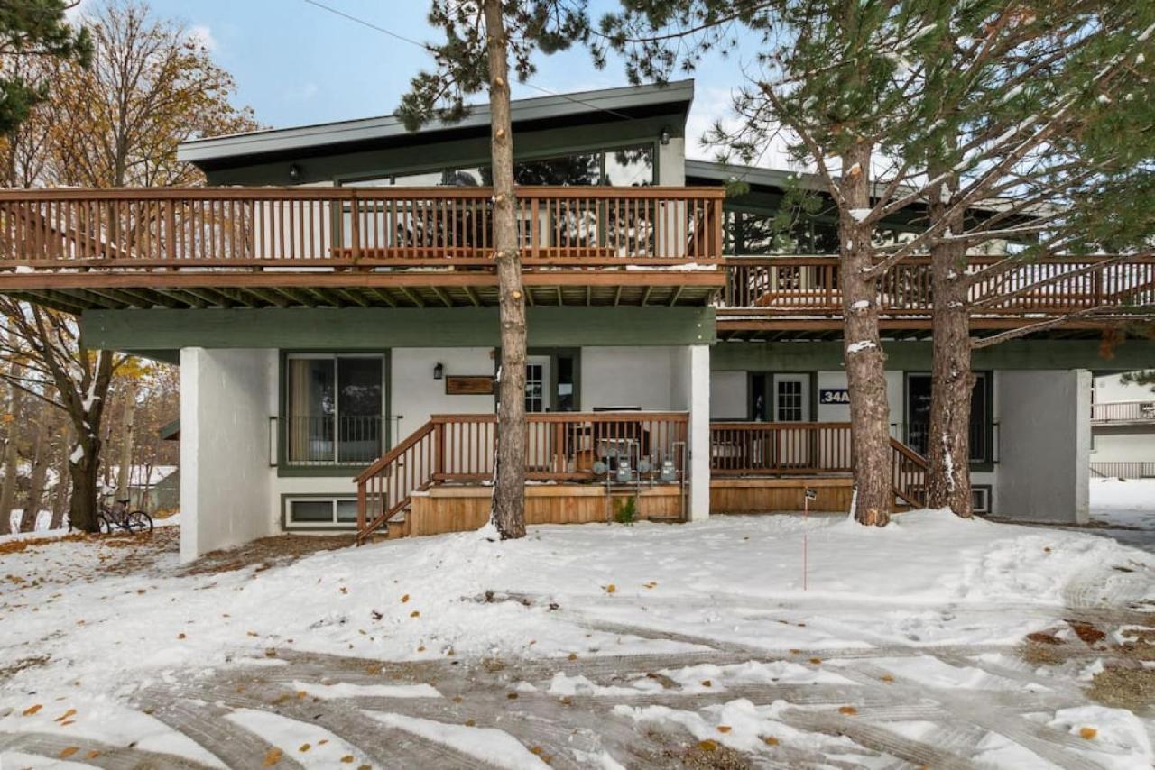 12 Beds Sleep 16 Chalet-sauna-hottub-2min To Blue *