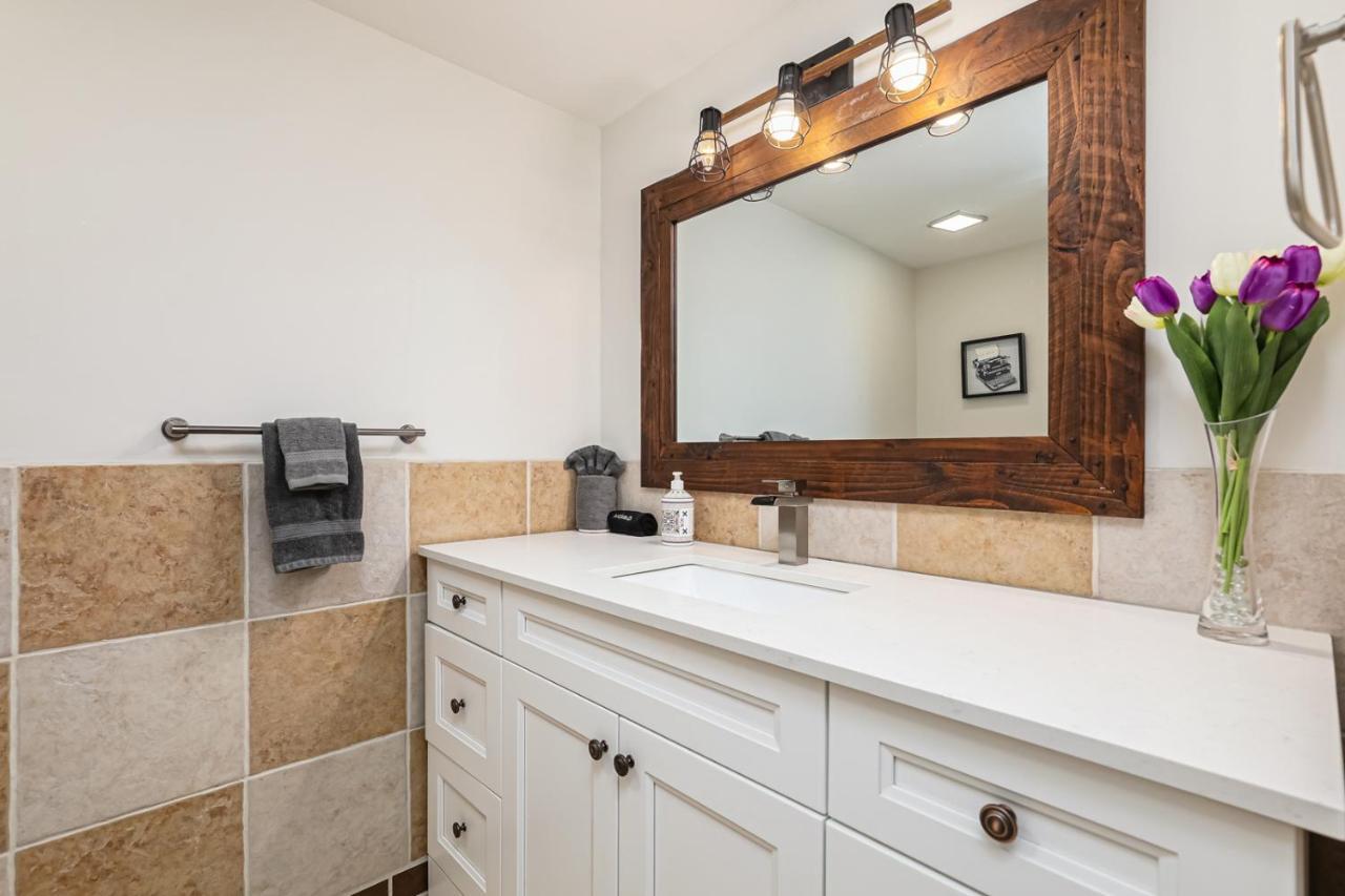 Holiday home Stunning Townhouse - 3 Bdrm Blue Mountain Village Sauna! *