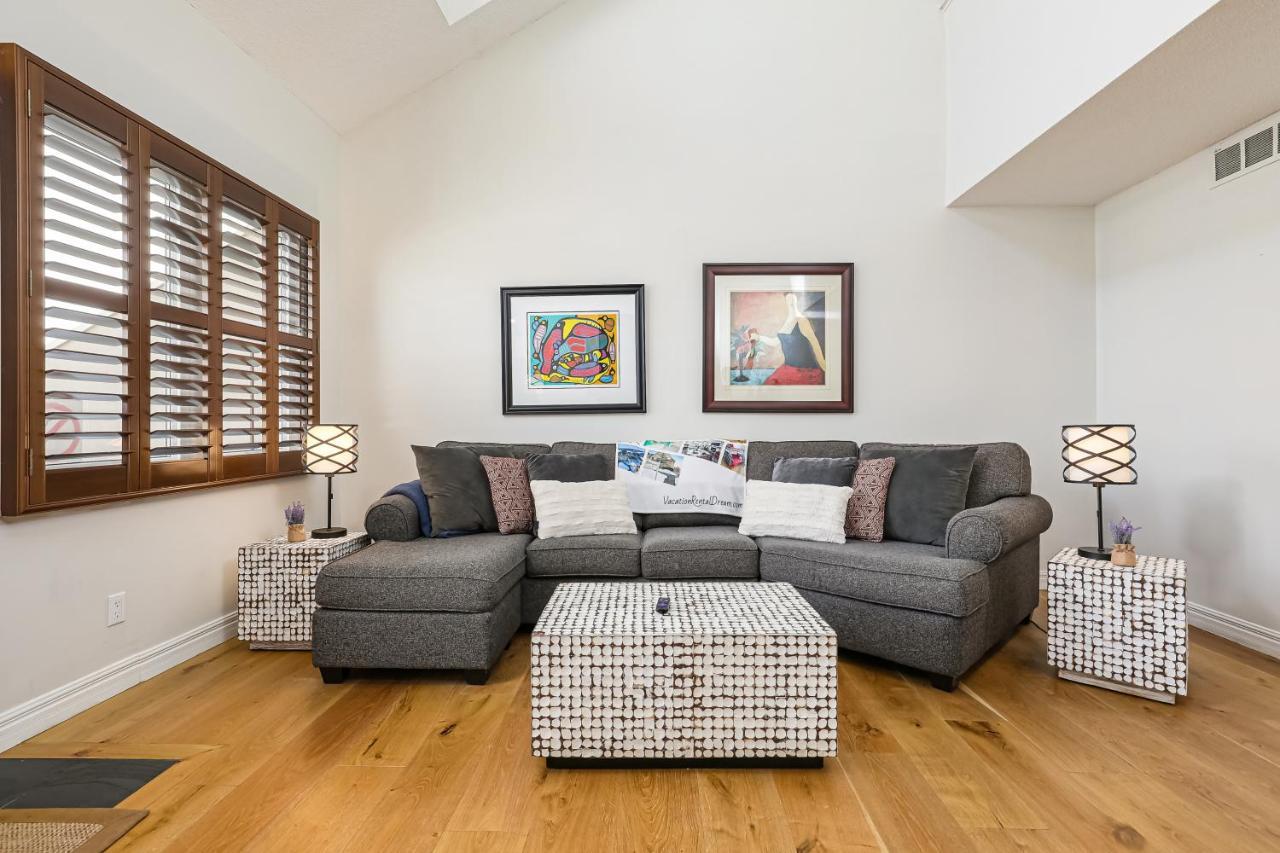 Stunning Townhouse - 3 Bdrm Blue Mountain Village Sauna! *