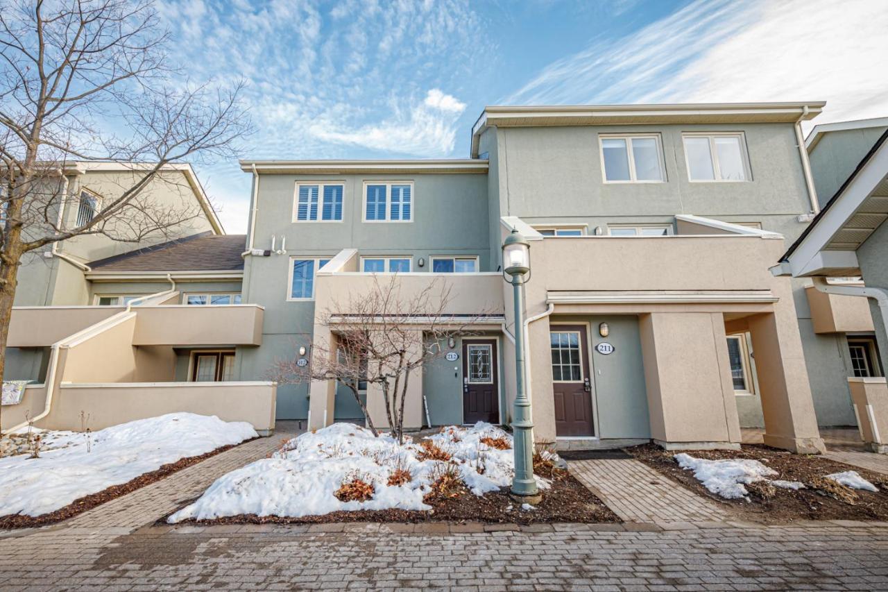 Stunning Townhouse - 3 Bdrm Blue Mountain Village Sauna! * Blue Mountains