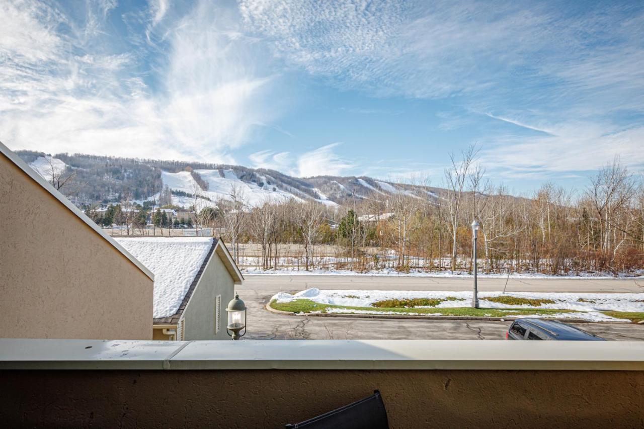 Holiday home Stunning Townhouse - 3 Bdrm Blue Mountain Village Sauna!