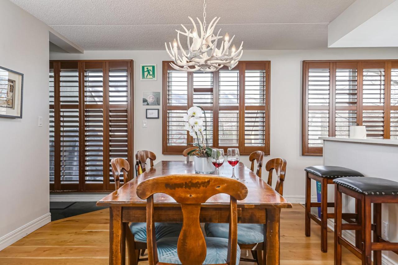 Stunning Townhouse - 3 Bdrm Blue Mountain Village Sauna! Holiday home