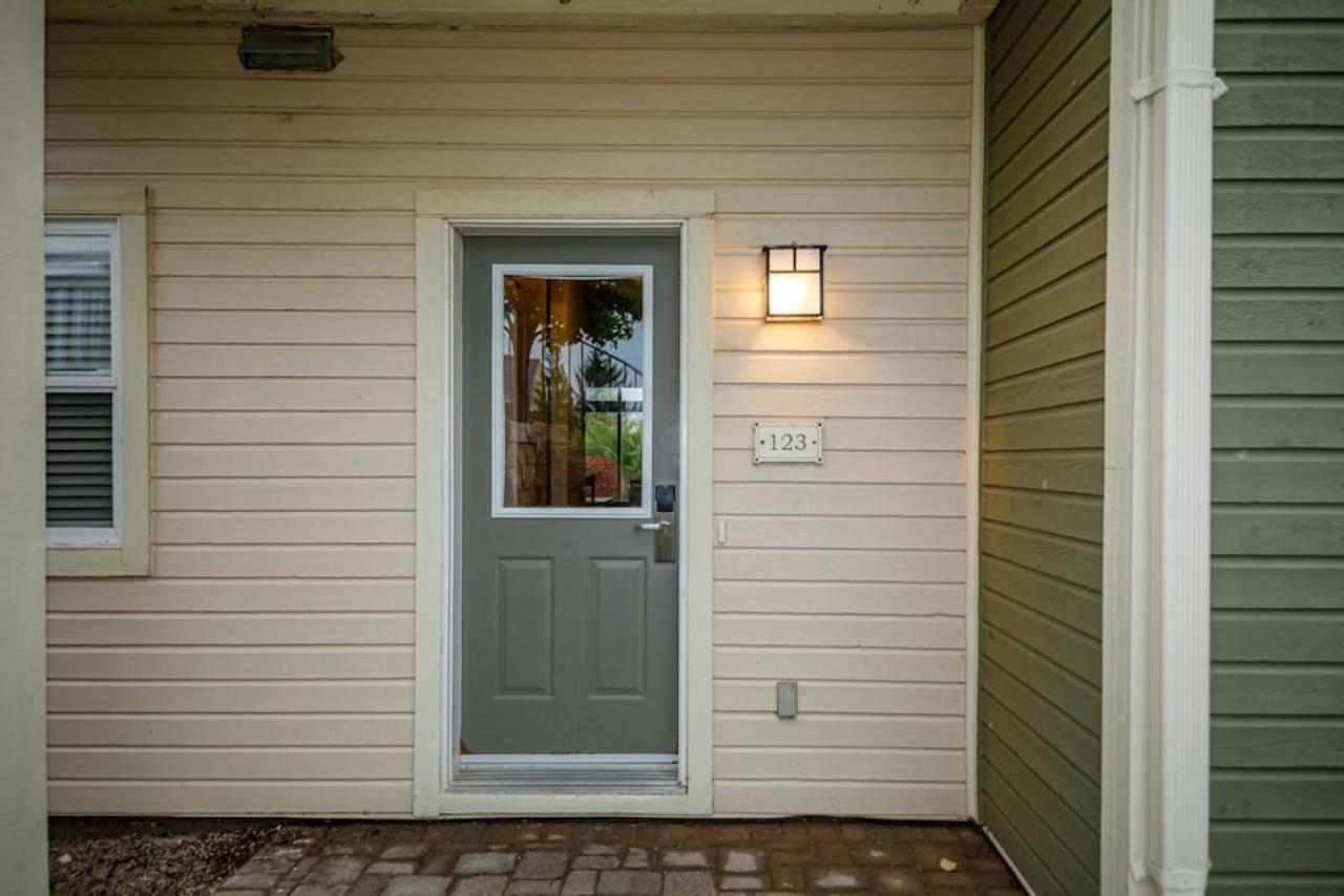 Blue Mountain Retreat At Rivergrass *