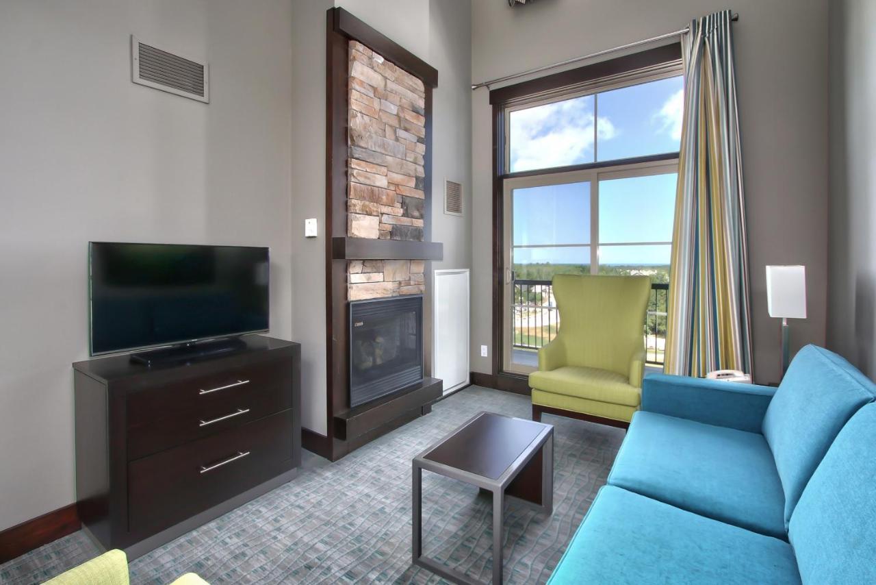 Hotel Blue Mountain Mosaic
