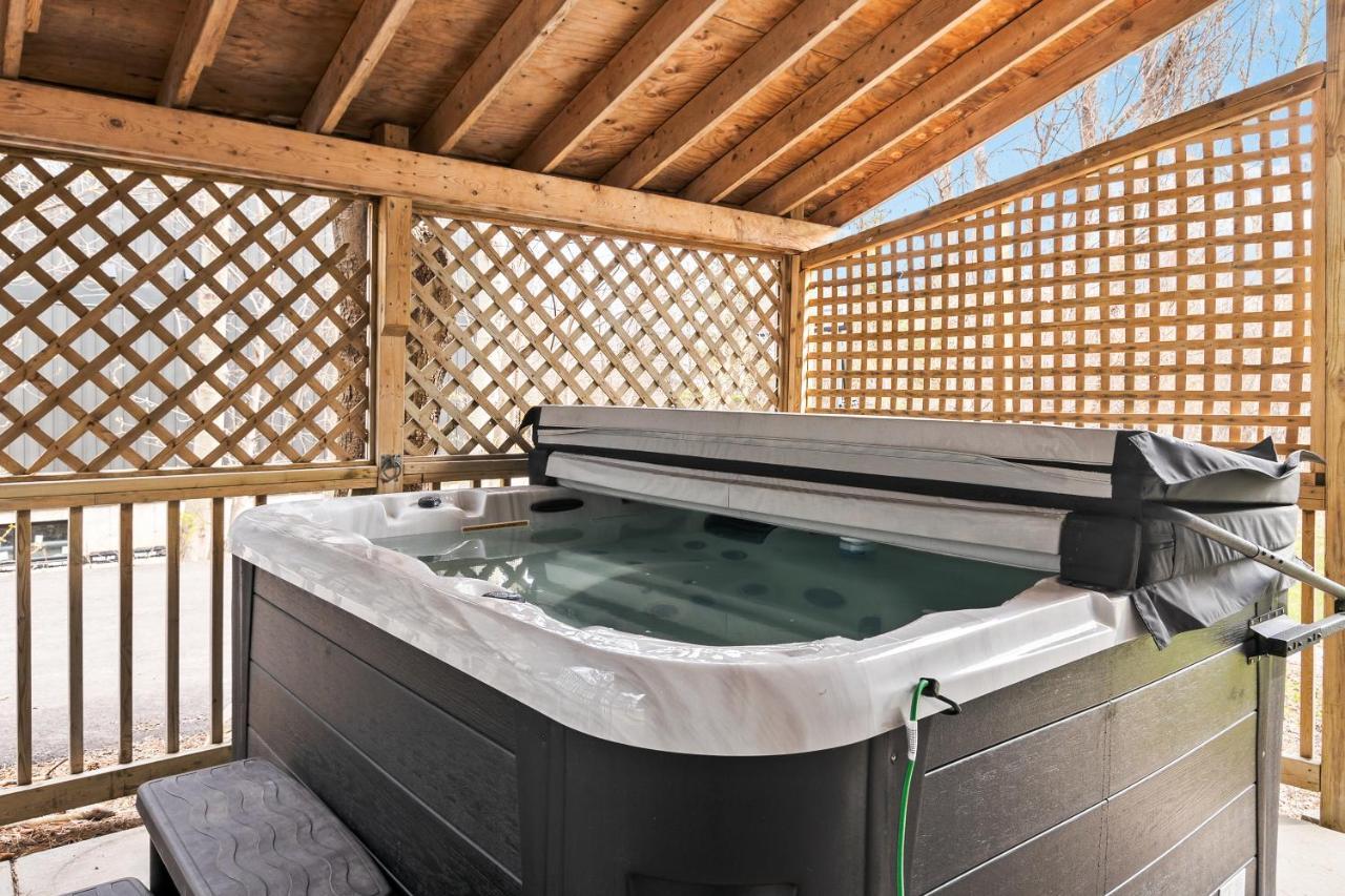12 Beds Sleep 16 Chalet-sauna-hottub-2min To Blue Blue Mountains