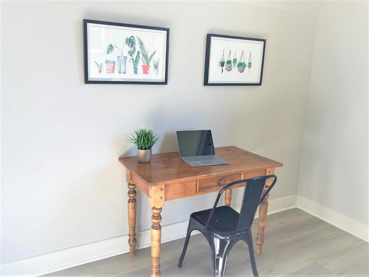 Beautiful & Bright 3 Bed Townhome Near Village Apartment