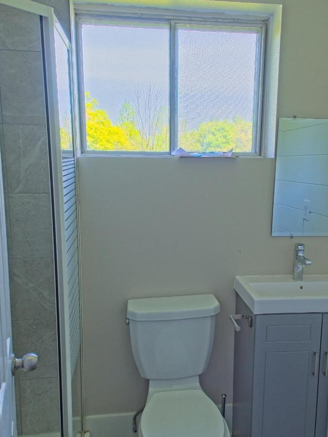 Gateside Modern Rustic 6-bedroom With Hot Tub, Near The Village * Blue Mountains