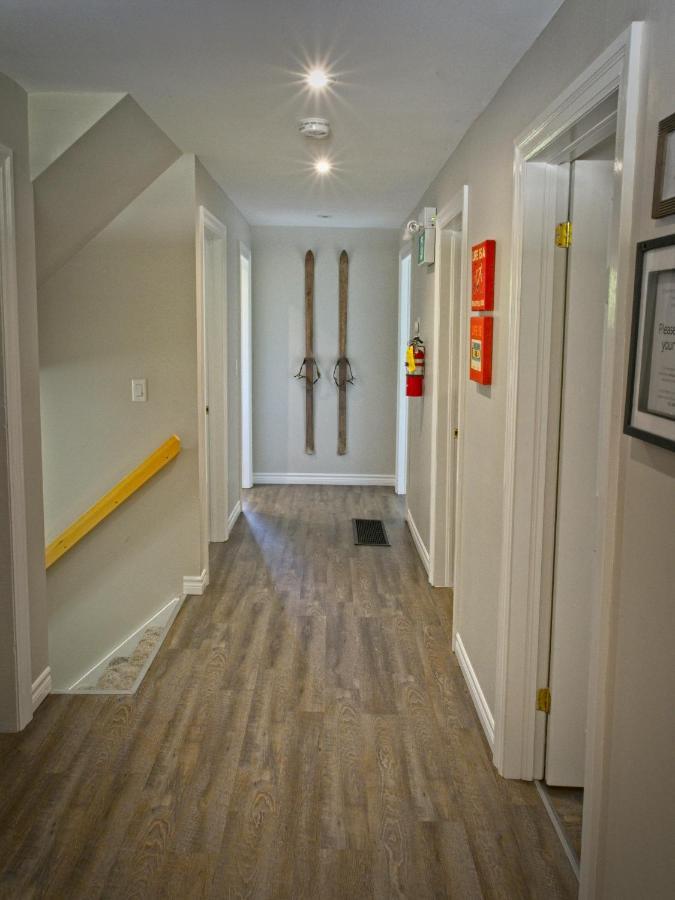 Gateside Expansive 6 Bedroom Hot Tub Near Village Blue Mountain * Blue Mountains