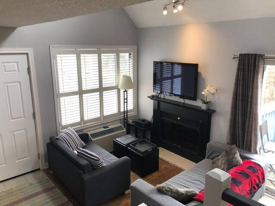 Holiday home Blue Mountain Escape, Wifi, Base Of North Lift *