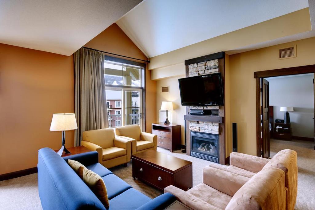 Resort Mosaic - Blue Mountain