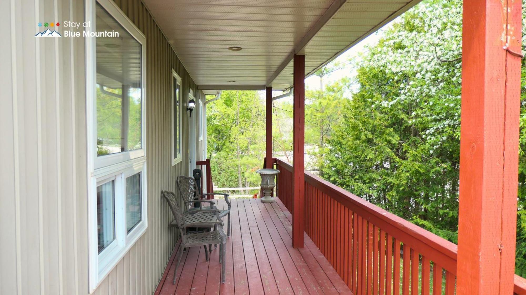 5 Bedrooms, Mountain Views, Steps From Blue Mountain Village, Hot Tub, Bbq Chalet