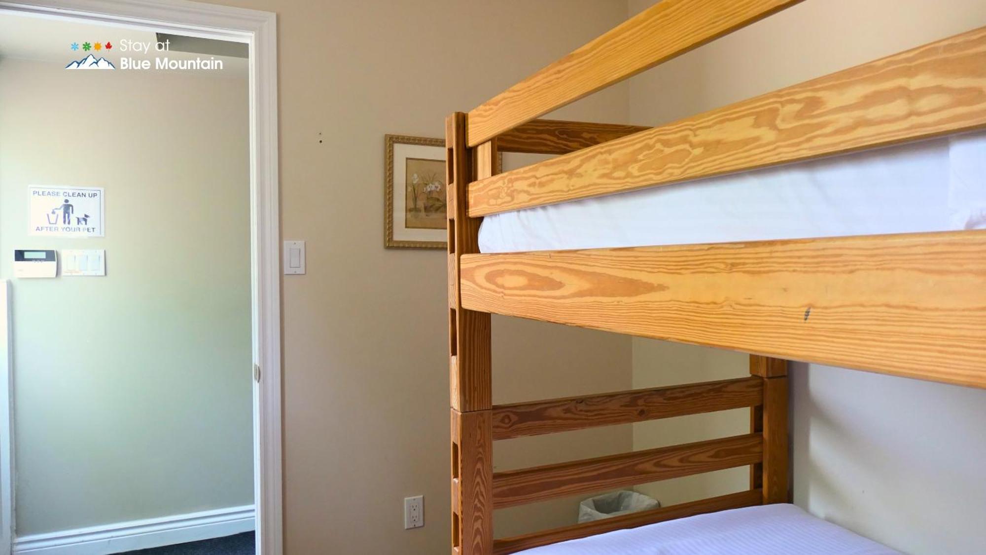 Chalet 5 Bedrooms, Mountain Views, Steps From Blue Mountain Village, Hot Tub, Bbq *