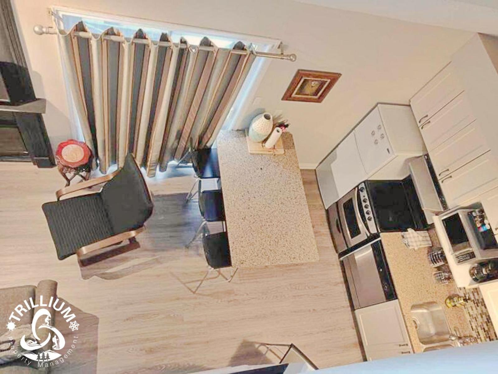 Blue Mountain, Collingwood - Loft Condo, Sleeps 4 Holiday home *