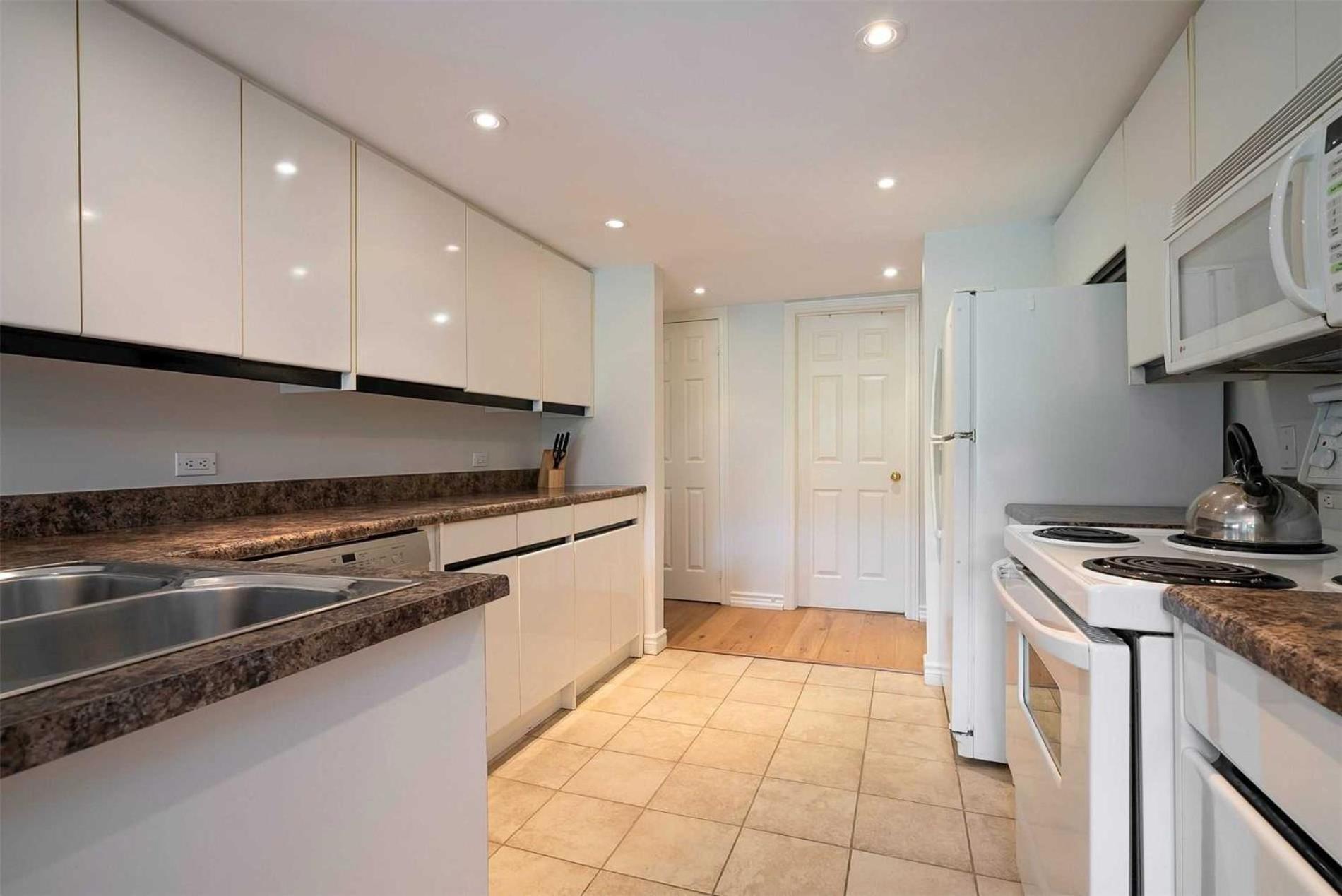 Luxurious Blue Mountain 3br & 3bth Walk-in To Village