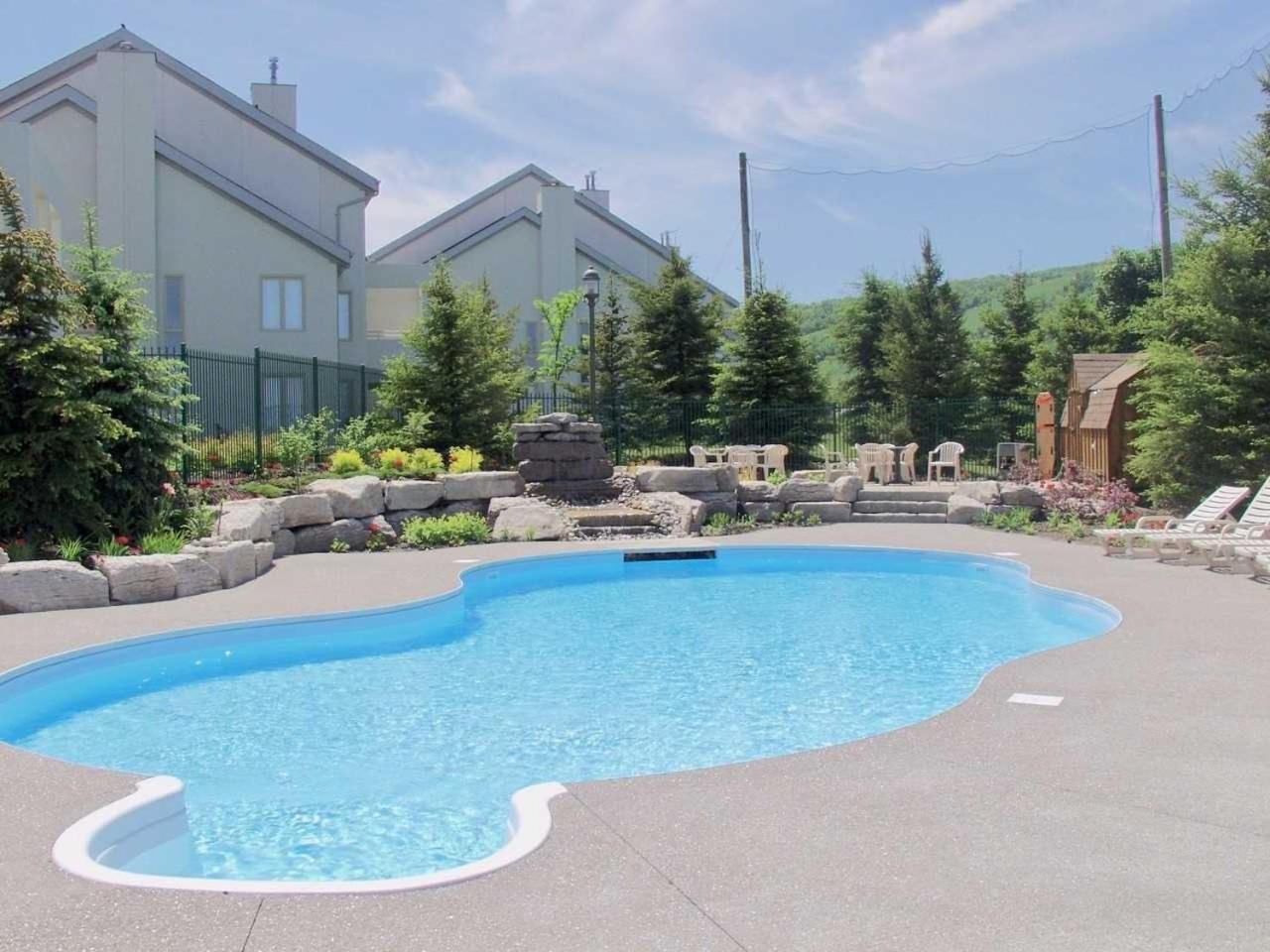 Luxurious Blue Mountain 3br & 3bth Walk-in To Village *