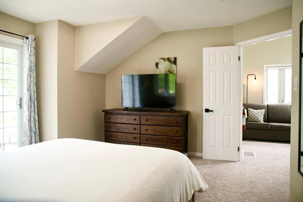Cozy, 4 Bedroom Chalet, 10 Min Walk To Village Chalet Blue Mountains