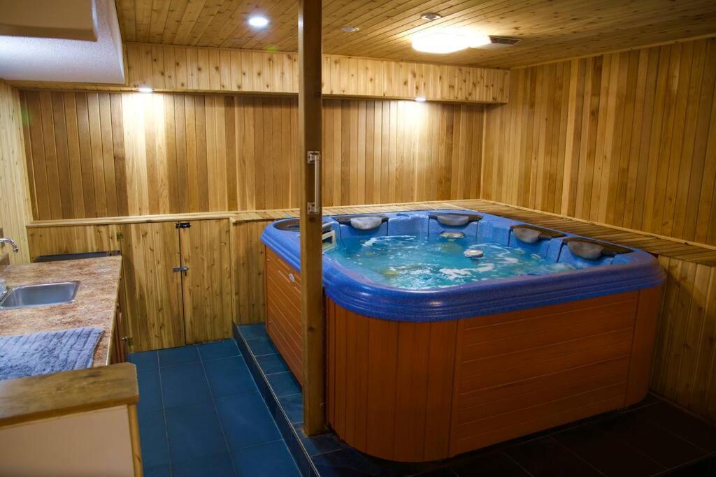 Cozy, 4 Bedroom Chalet, 10 Min Walk To Village Chalet Blue Mountains