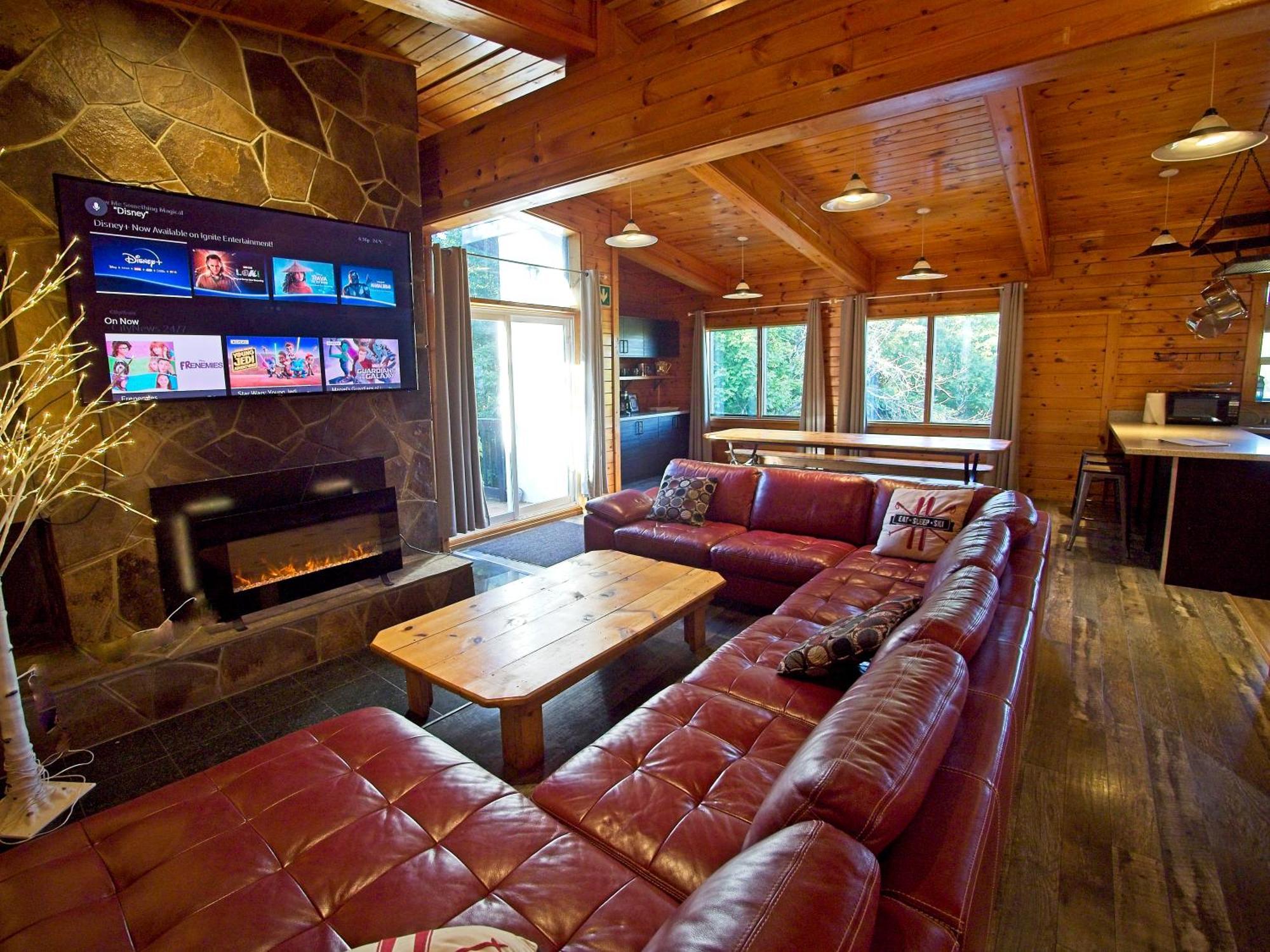 Gateside Modern Rustic 6-bedroom With Hot Tub, Near The Village Blue Mountains