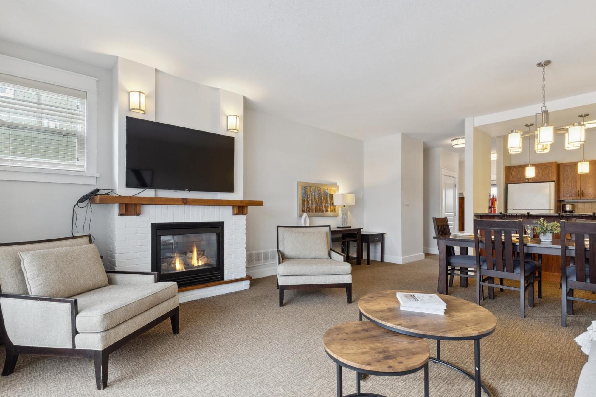Blue Mountain Retreat At Rivergrass